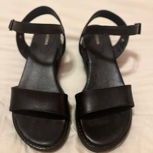 Portland Leather Soho Wedge Sandal Size 7